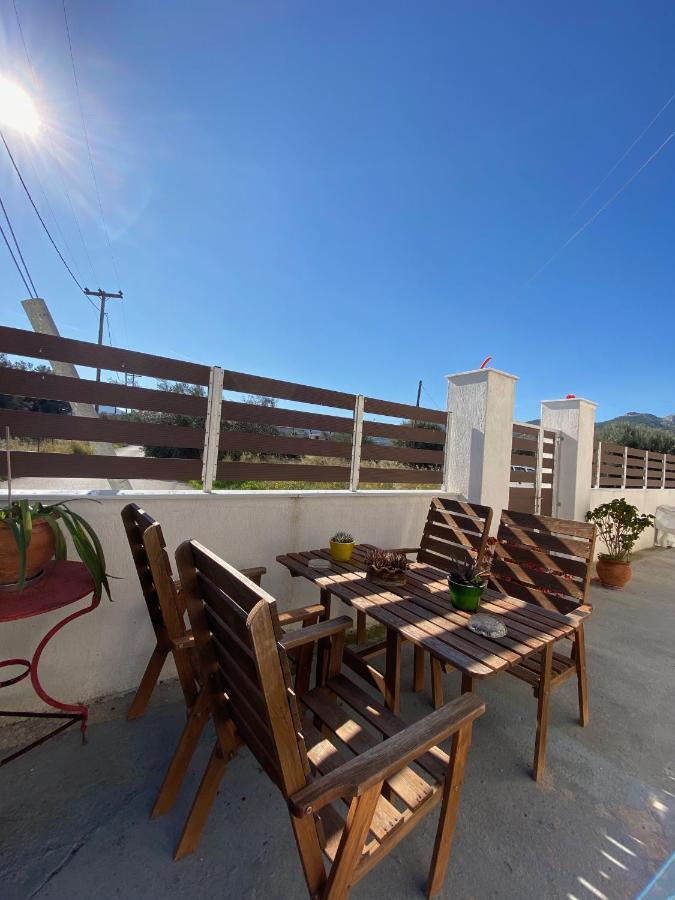 Mpanos Sea Apartment 1 Лутра-Ореас-Эленис Экстерьер фото
